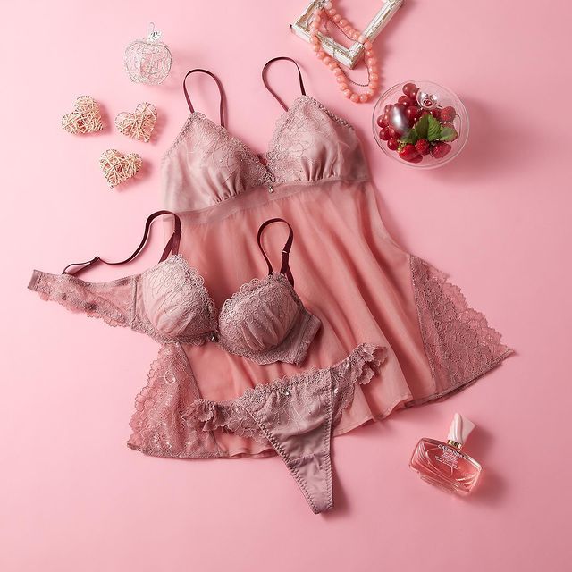 SLEEP WEAR