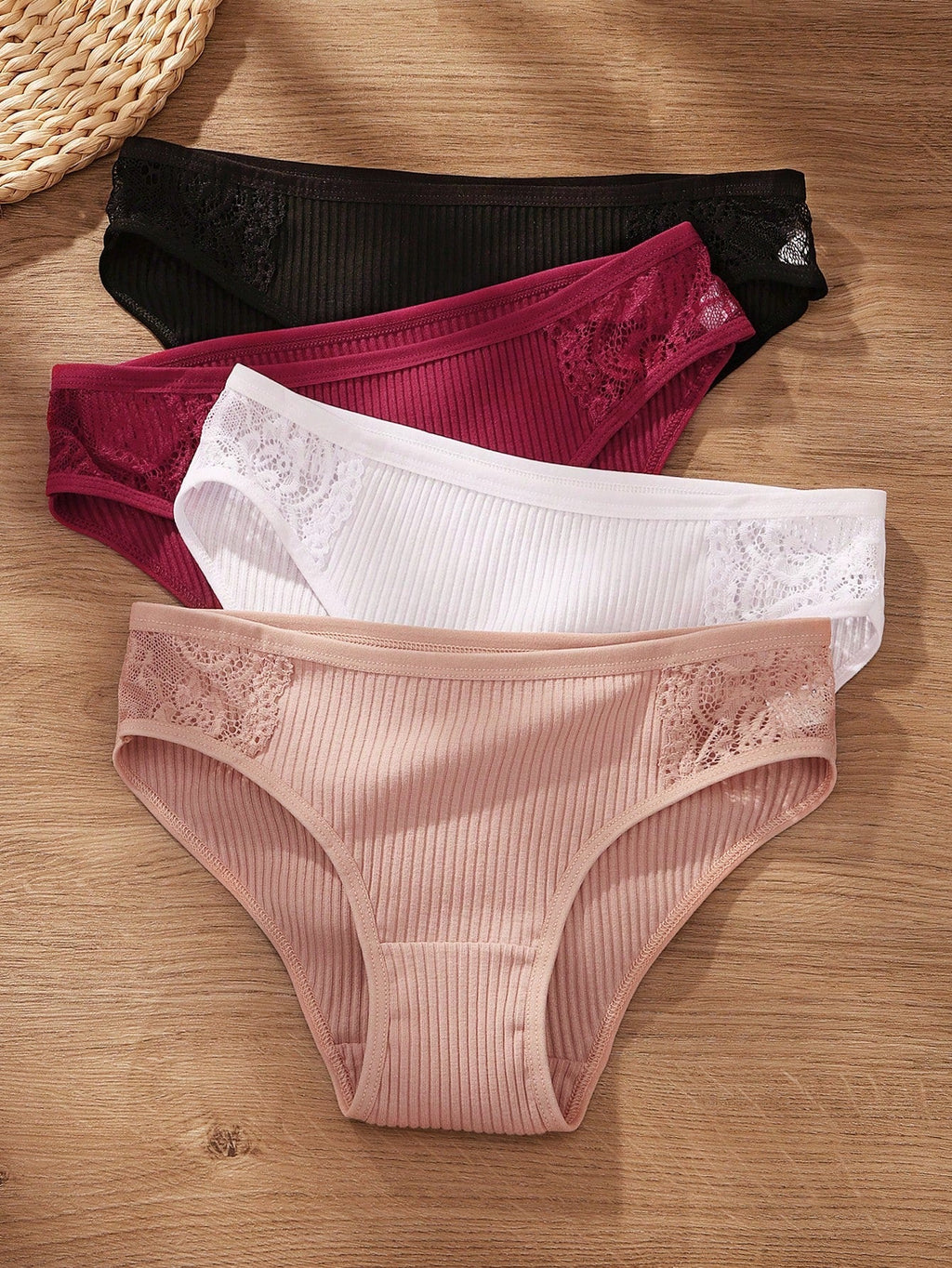 Pack 4                        Midnight Comfort FitSoft, breathable underwear